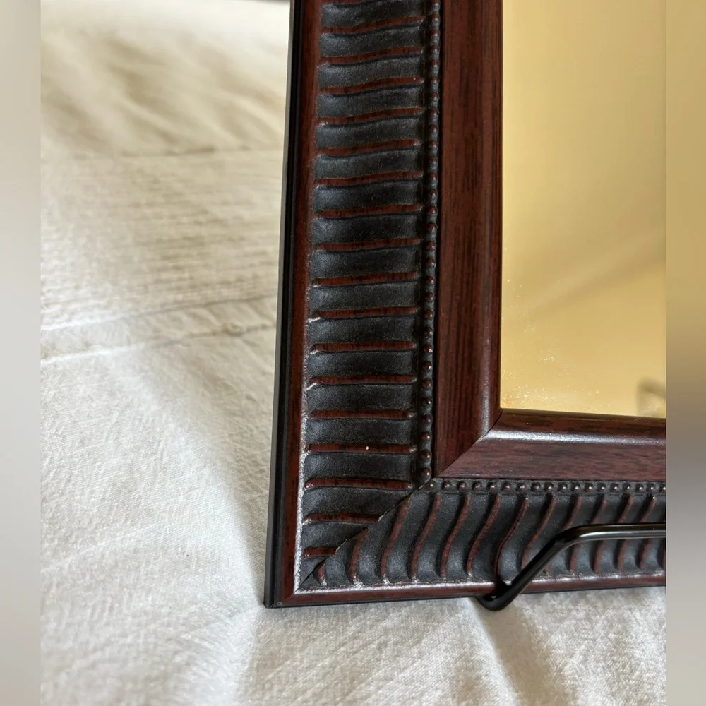Decorative mirror with wood frame 9x9